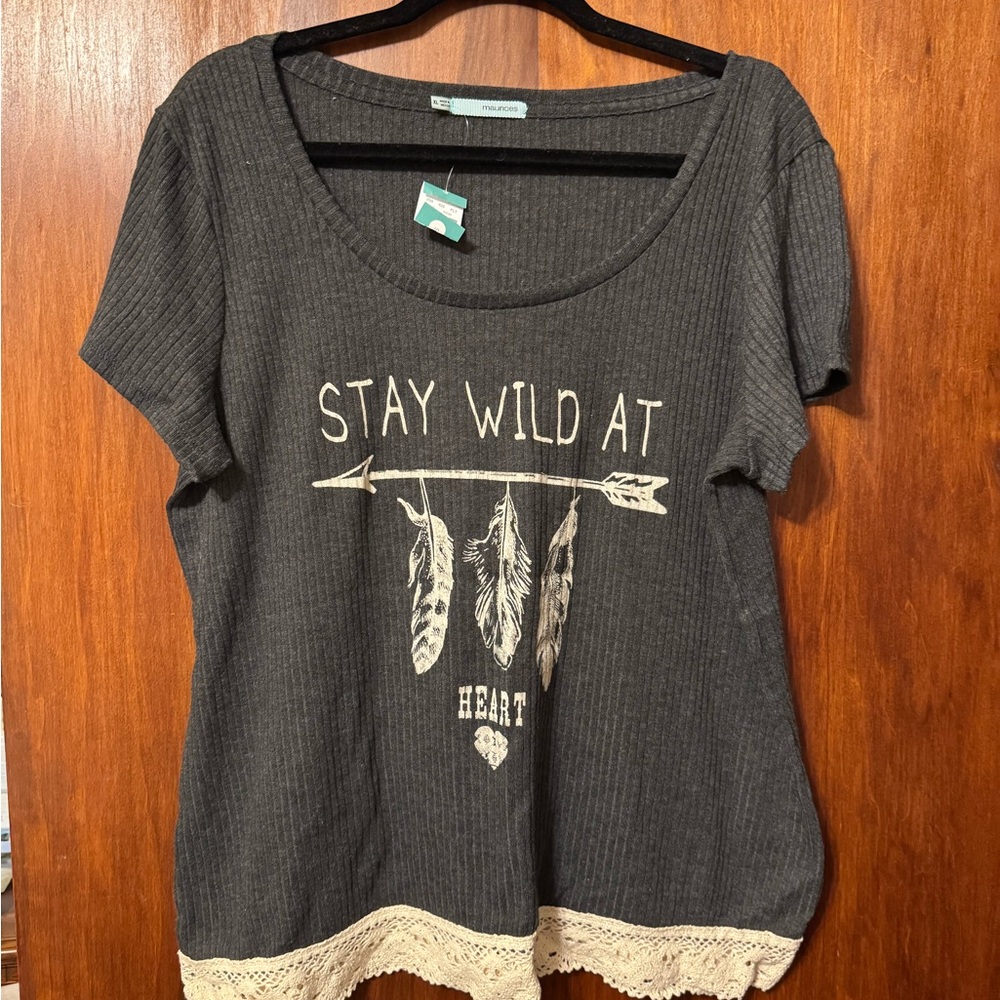 Maurice’s Women’s Charcoal Graphic Blouse with Feather Design - Size XL , NWT - Picture 2 of 5